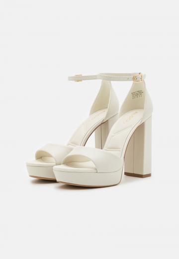 Босоножки на платформе