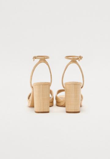 Гандбольные кроссовки