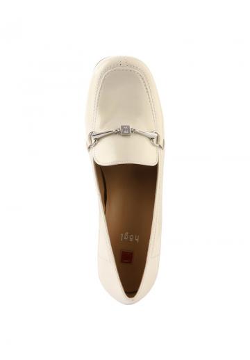 Туфли с высоким носом