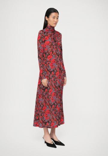 Длинное платье