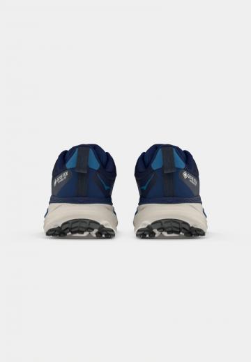 Беговые кроссовки