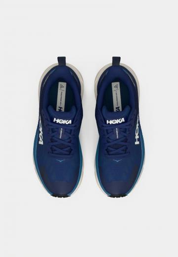 Беговые кроссовки