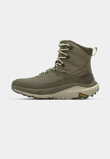 Походные ботинки