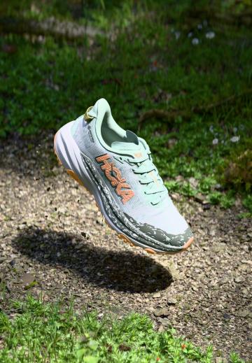 Беговые кроссовки