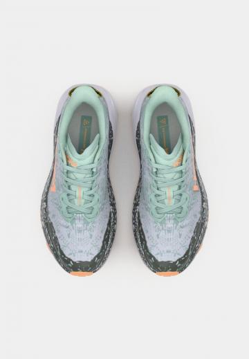 Беговые кроссовки