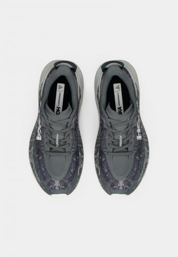 Беговые кроссовки