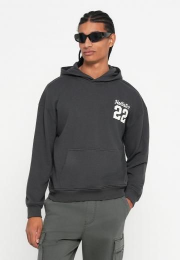 Брюки с накладными карманами