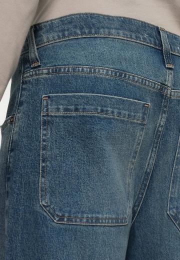 Свободные джинсы