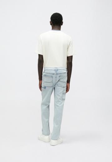 Прямые джинсы