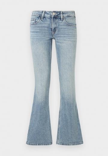 Клешеные брюки