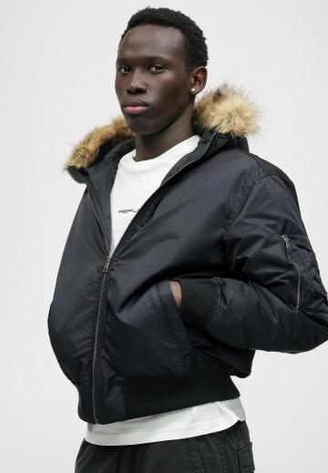 Зимняя куртка