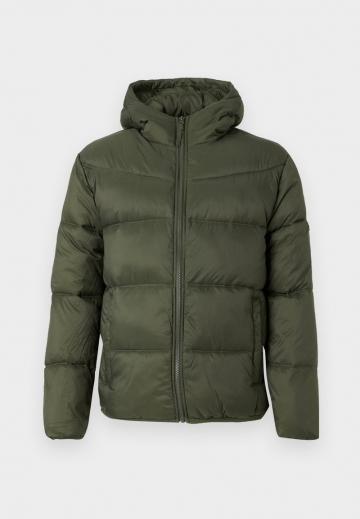 Зимняя куртка