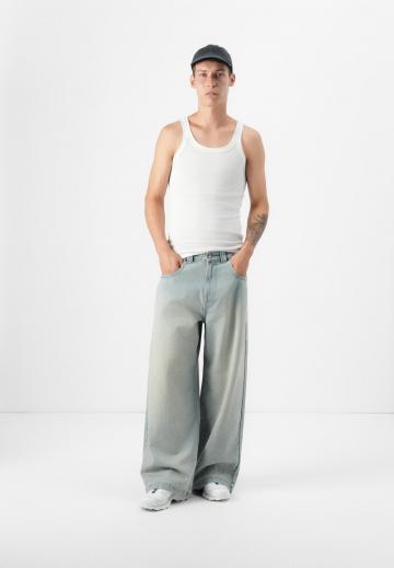 Свободные джинсы