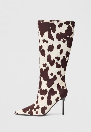 Высокие сапоги