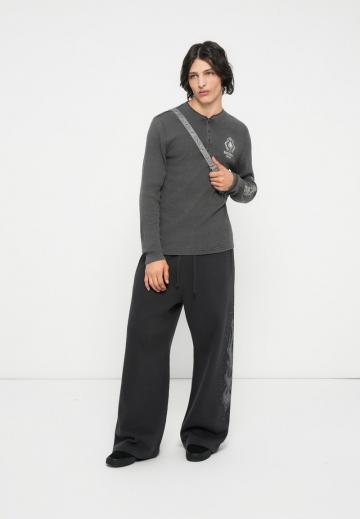 Спортивные штаны