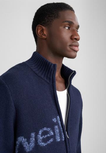 Вязаная кофта