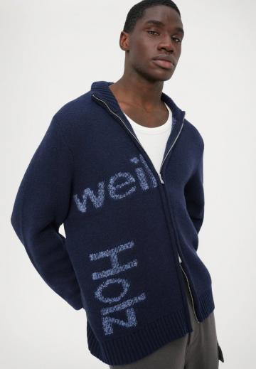 Вязаная кофта