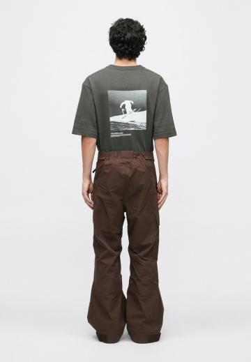 Брюки с накладными карманами