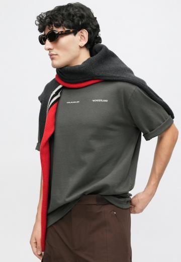 Брюки с накладными карманами