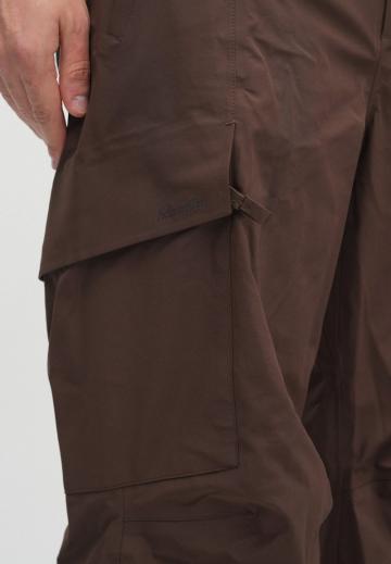 Брюки с накладными карманами