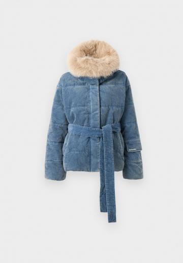 Зимняя куртка