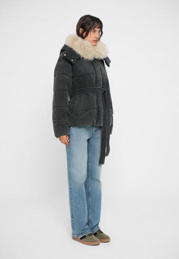 Зимняя куртка