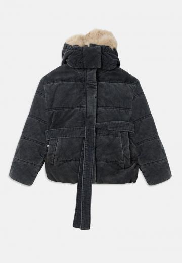 Зимняя куртка