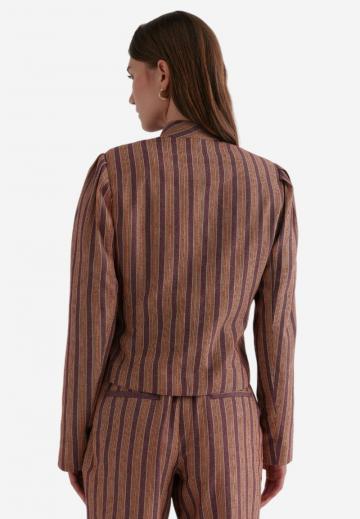 Короткий блейзер