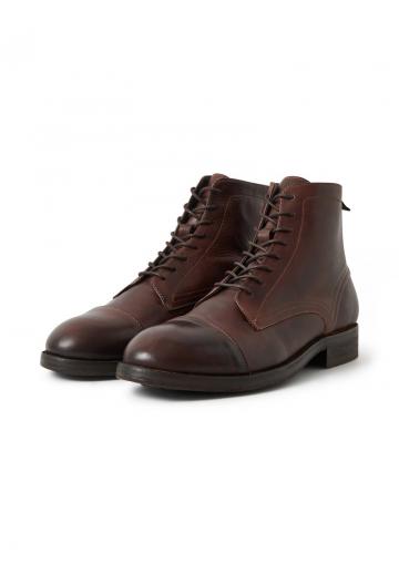 Ботинки на шнуровке