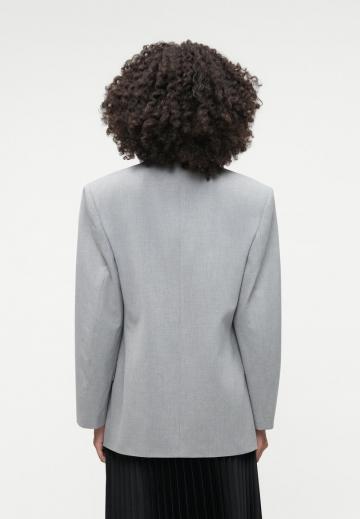 Короткое пальто