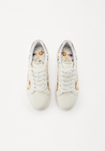 Гандбольные кроссовки