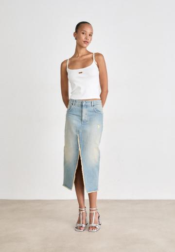 Топ на бретельках