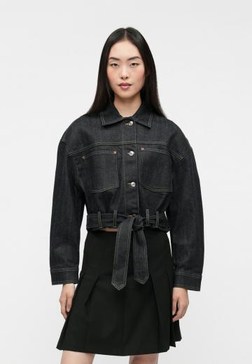 Джинсовая куртка