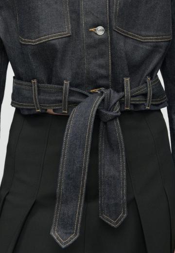 Джинсовая куртка