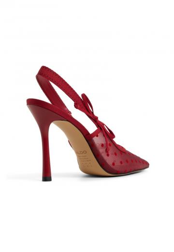 Туфли на высоком каблуке