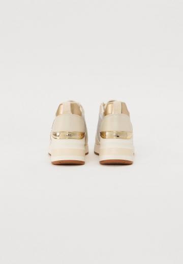 Гандбольные кроссовки