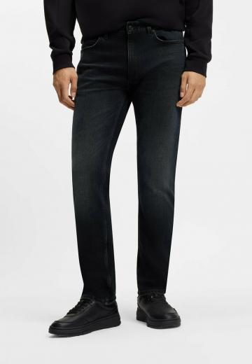 Узкие джинсы