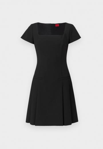 Коктейльное платье