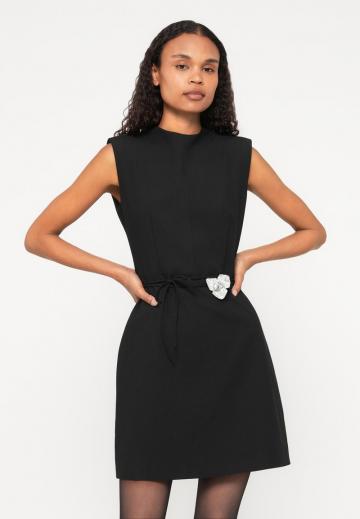 Короткое платье