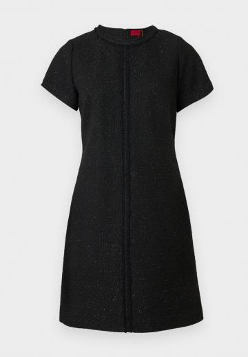 Короткое платье