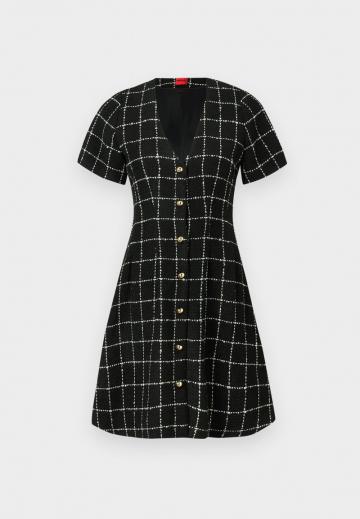 Короткое платье