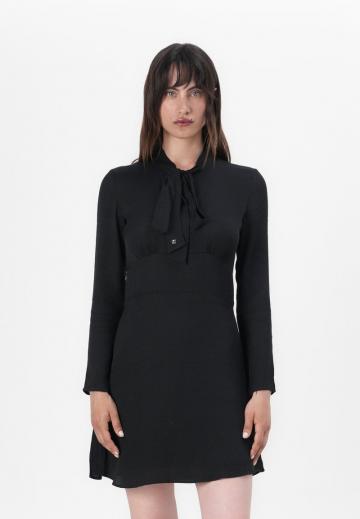 Короткое платье