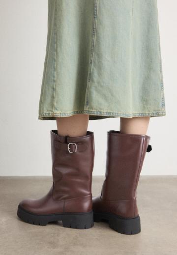 Ковбойские сапоги