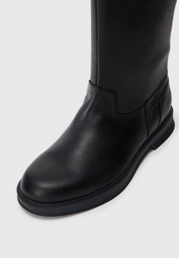 Зимние ботинки