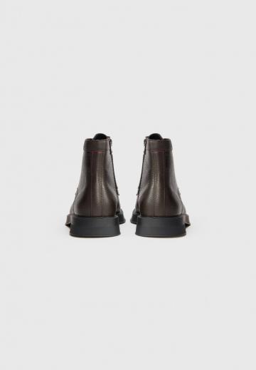 Ботинки на шнуровке