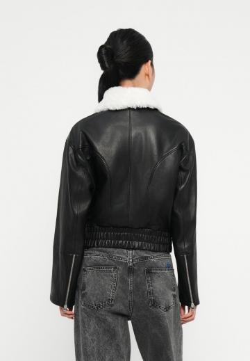 Короткая куртка