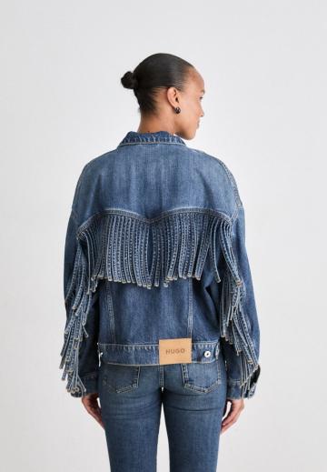 Джинсовая куртка