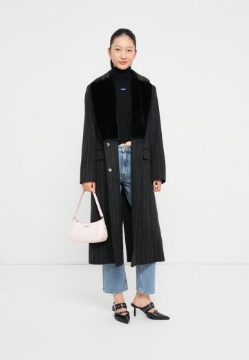 Шерстяное пальто