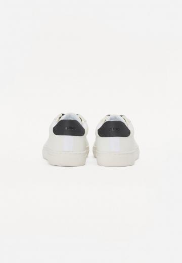 Гандбольные кроссовки