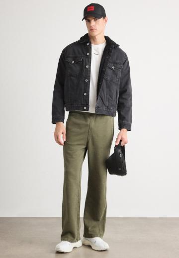 Спортивные штаны